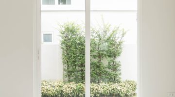 Como fazer a limpeza de esquadrias sem danificar o alumínio